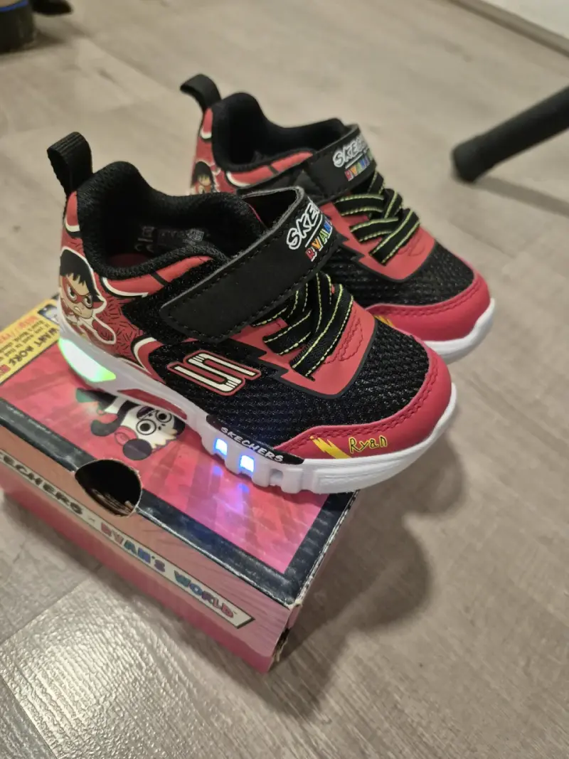 Zapatillas Skechers Ryan's World para niños - 6