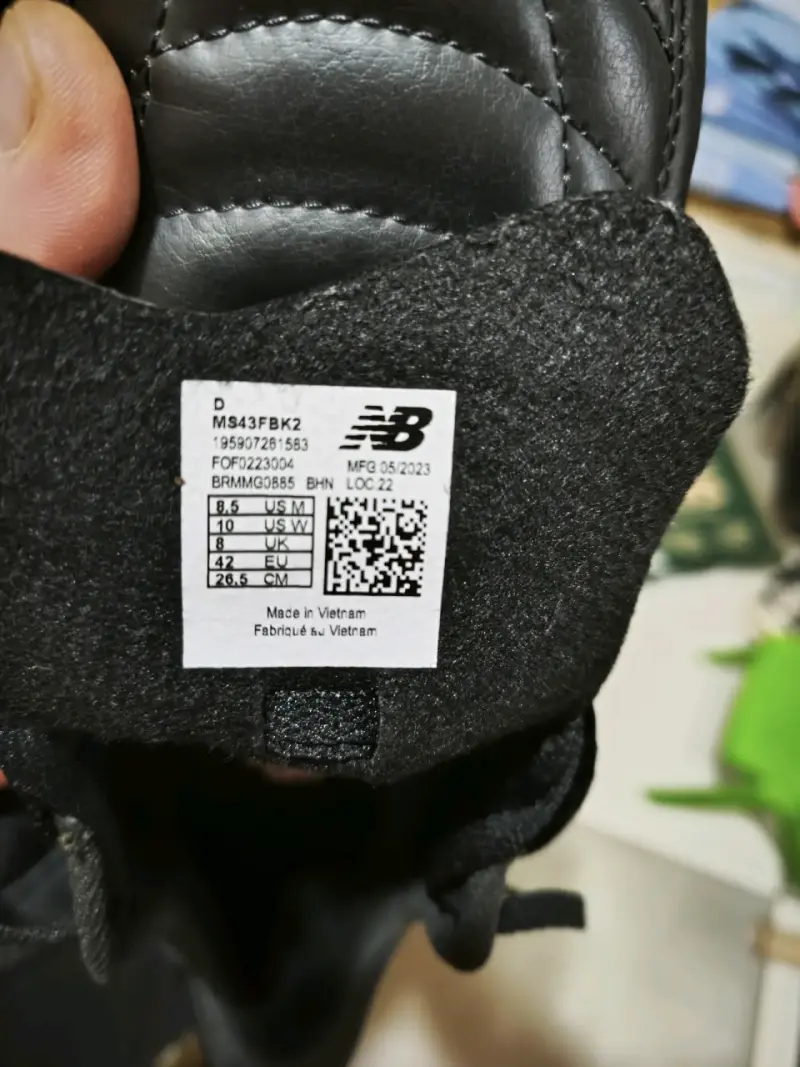 Chuteadores New Balance negros talla 42 - 1