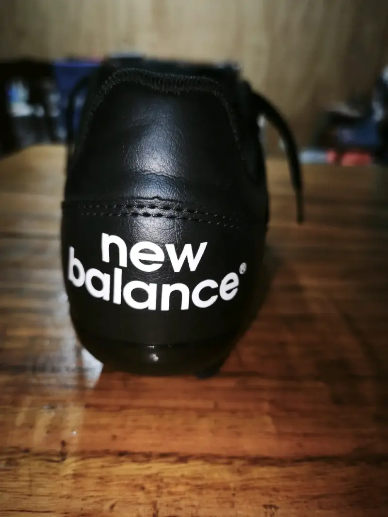 Chuteadores New Balance negros talla 42 - 2