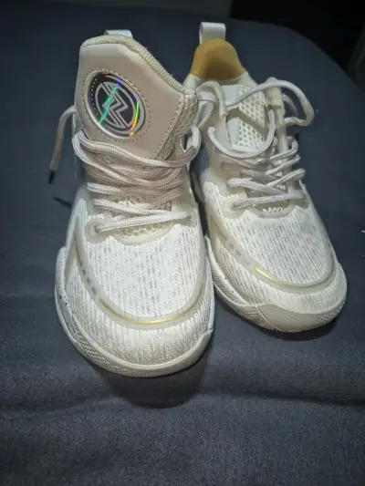 Zapatillas deportivas blancas unisex - miniatura 1