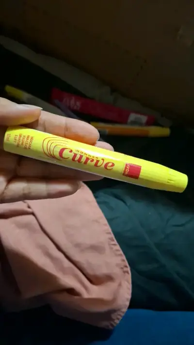 Máscara de pestañas Avon Wonder Curve - miniatura 1
