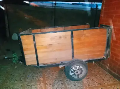 Carro de arrastre de madera y metal - miniatura 2