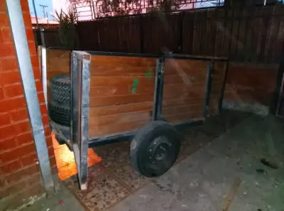 Carro de arrastre de madera y metal - miniatura 3