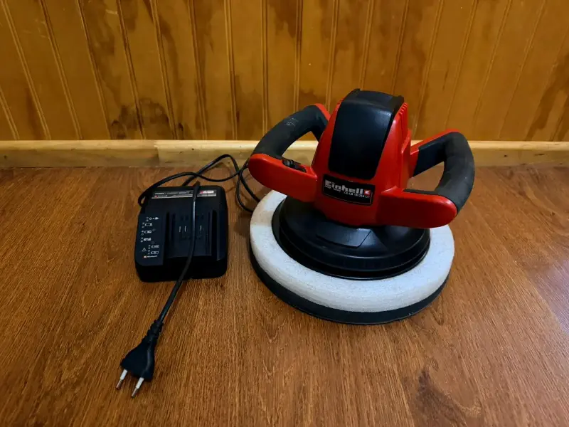 Pulidora Einhell CC-PO 1100/1E con cargador