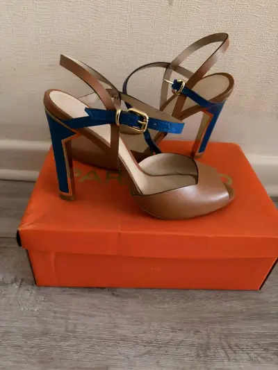 Sandalia crema con azul - miniatura 3