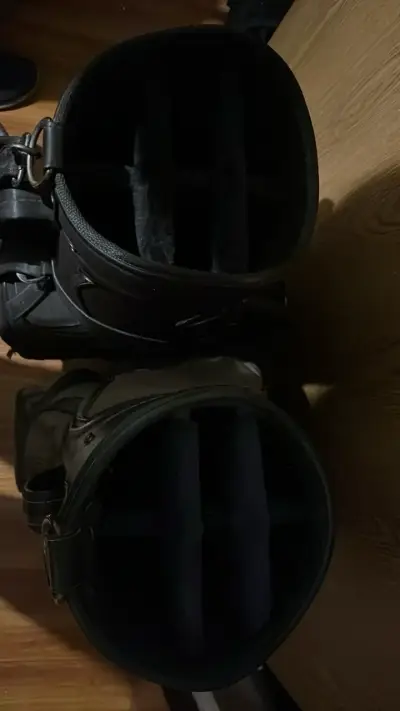 Bolsas de golf negras con divisores - miniatura 1