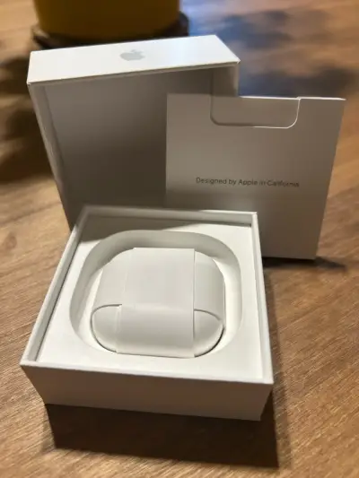 Apple AirPods 4 nuevos en caja - miniatura 3