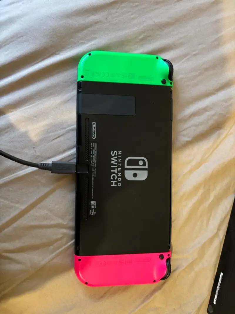 Consola Nintendo Switch con accesorios - 6