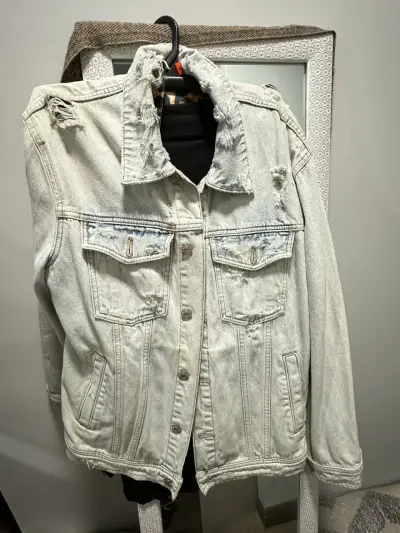 Chaqueta de mezclilla desgastada mujer - miniatura 1