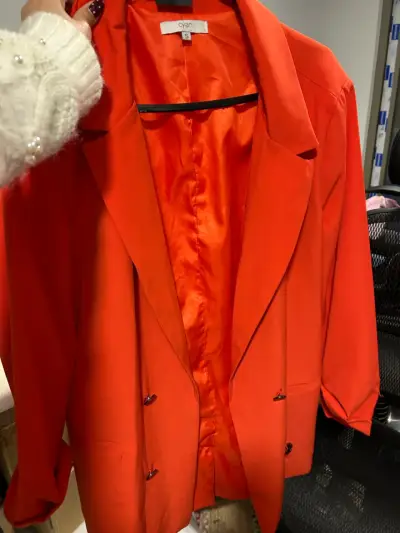 Blazer rojo marca Cyan talla S - miniatura 1