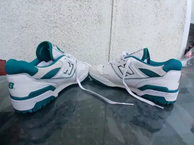 Zapatillas deportivas New Balance blancas y verdes - miniatura 1