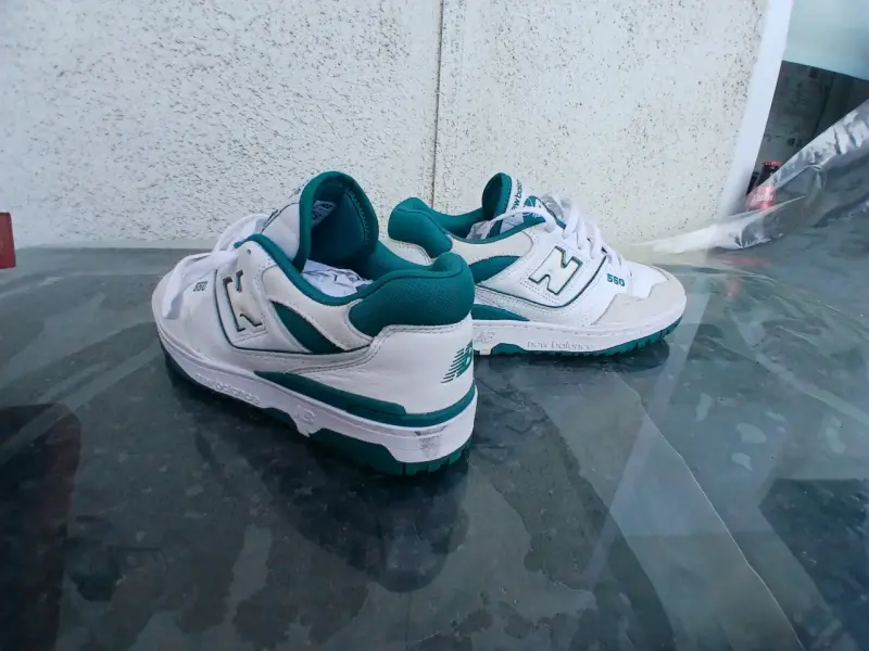 Zapatillas deportivas New Balance blancas y verdes - 2