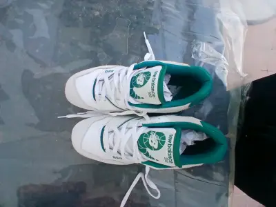Zapatillas deportivas New Balance blancas y verdes - miniatura 4