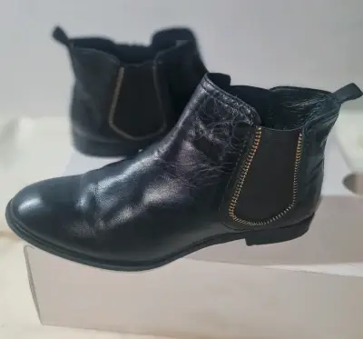 Botines de cuero negro con elástico - miniatura 1