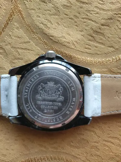 Reloj Festina con correa blanca - miniatura 3
