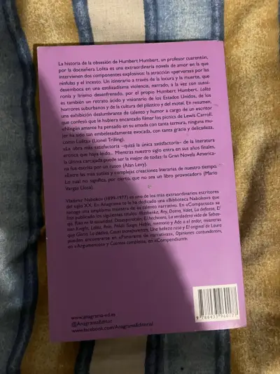 Libro 'Lolita' de Vladimir Nabokov - miniatura 2