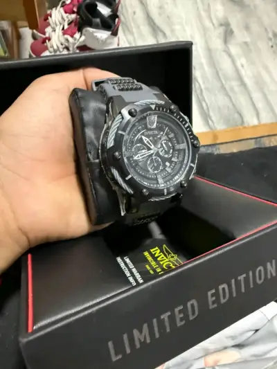 Reloj Invicta edición limitada - miniatura 1