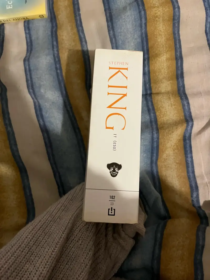 Libro 'It' de Stephen King - Tapa blanda - 3