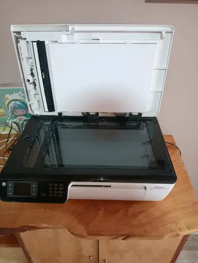 Impresora multifuncional HP Officejet - miniatura 3