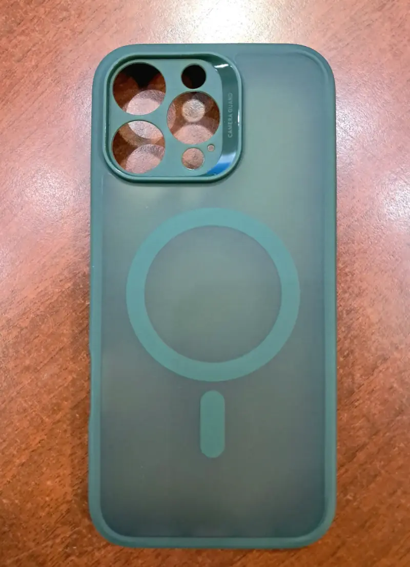 Funda verde ESR para iPhone - 3
