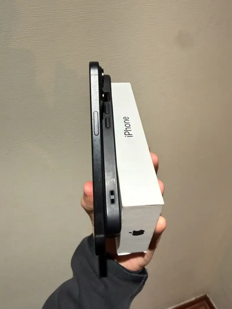 iPhone 15 - 3