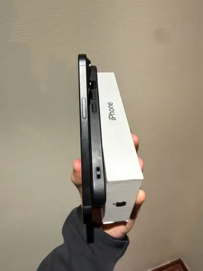 iPhone 15 - miniatura 3