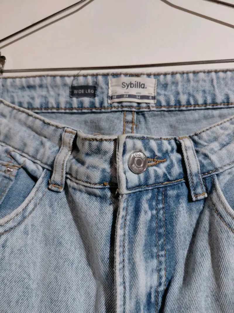 Jeans desgastados de mezclilla clara - 2