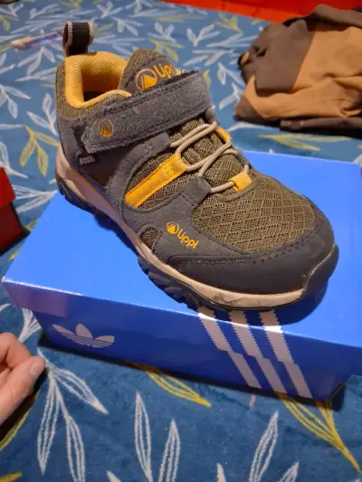 Zapatillas infantiles lippi gris y amarillo - miniatura 1