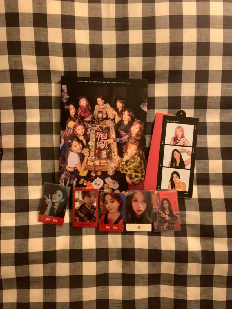 Álbum “Yes or Yes” de twice como nuevo. - 1