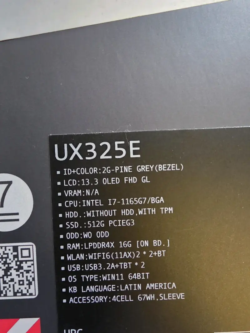 Laptop ASUS ZenBook con caja original - 3