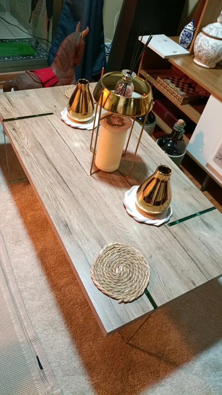 Mesa de centro moderna de madera