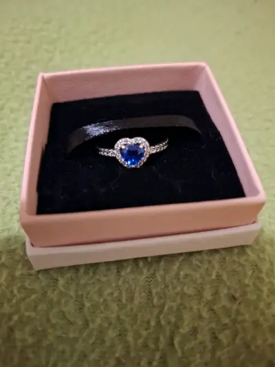 Anillo de plata con zafiro azul - miniatura 1