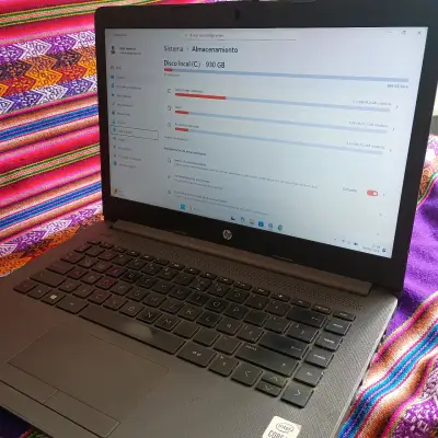 Laptop HP 240 G7 - miniatura 1