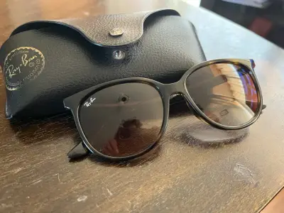 Lentes de Sol Ray Ban originales - miniatura 1