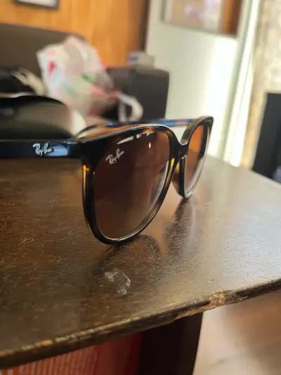 Lentes de Sol Ray Ban originales - miniatura 3