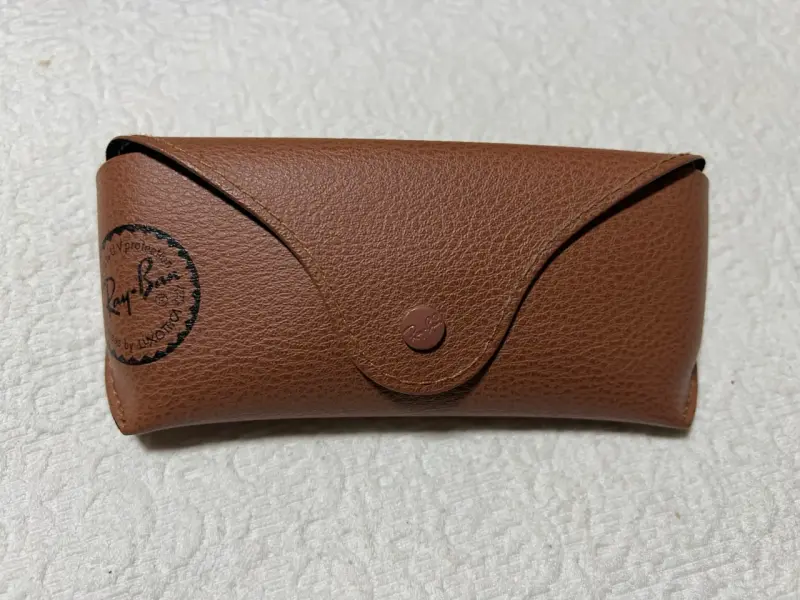 Gafas de sol Ray-Ban negras con estuche - 2