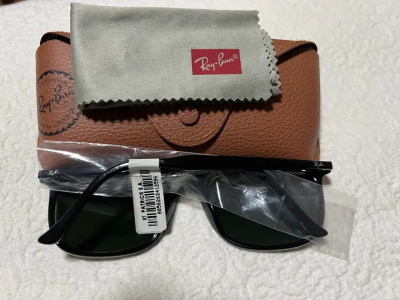 Gafas de sol Ray-Ban negras con estuche - 4
