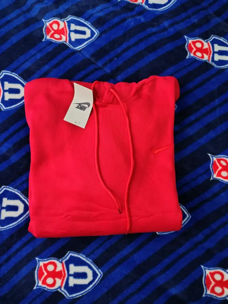 Polerón Nike con logo bordado, cartera canguro - 3