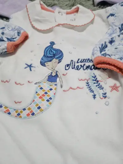 Conjunto de ropa para bebé niña - miniatura 3