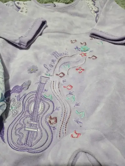 Conjunto de ropa para bebé niña - miniatura 5