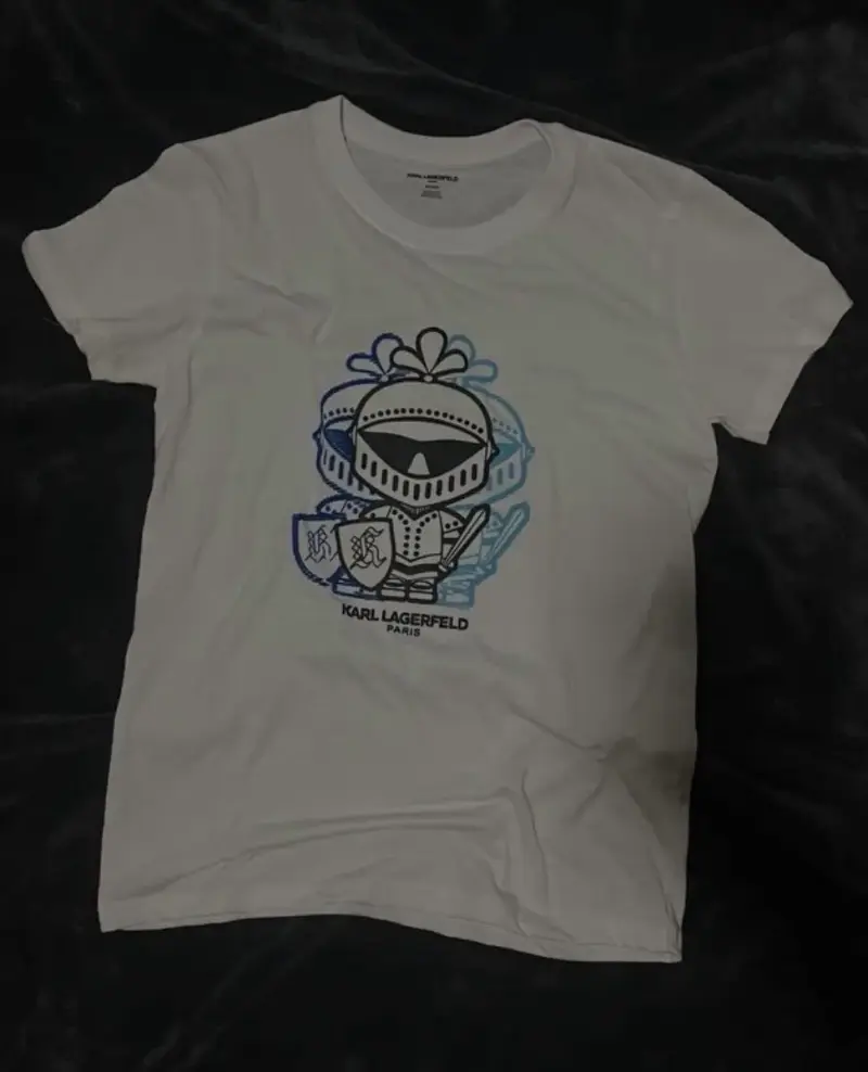 Polera negra Hugo Boss con logo - 2