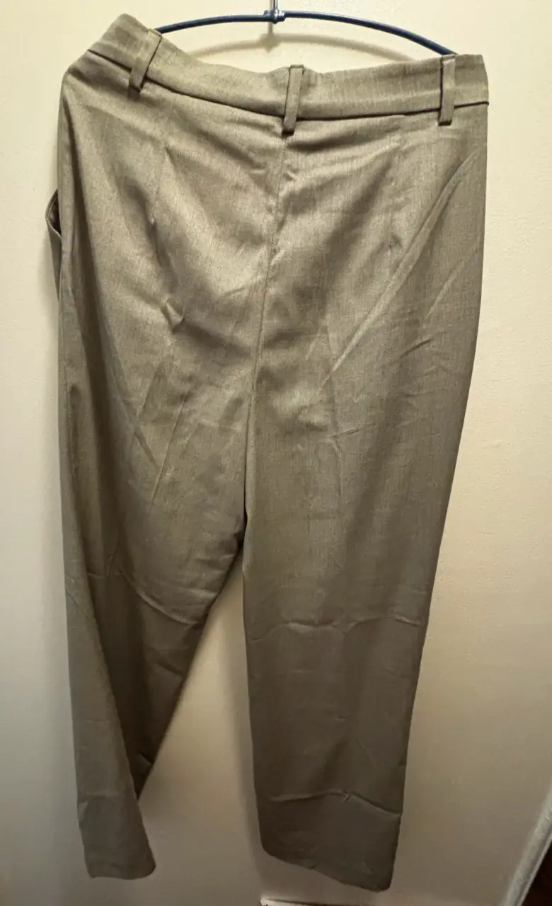 Pantalones de vestir beige para mujer - 4