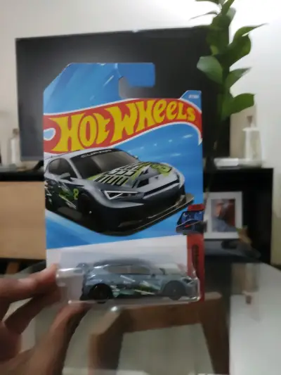 Hot Wheels Ford Mustang Shelby GT500 - miniatura 5