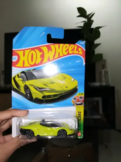 Hot Wheels Ford Mustang Shelby GT500 - miniatura 6