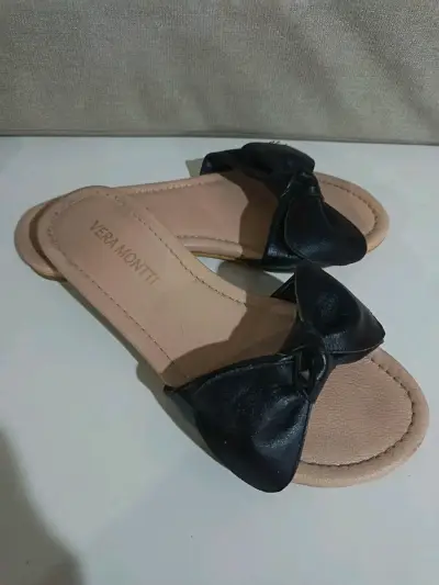 Sandalias planas negras Vera Montti - miniatura 1