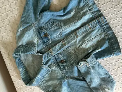 Chaqueta de mezclilla azul claro - miniatura 1