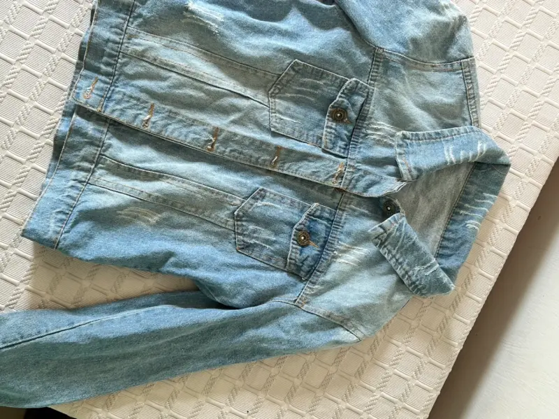 Chaqueta de mezclilla azul claro - 2