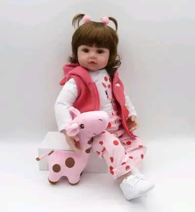 Muñeca bebé realista con accesorios - miniatura 2
