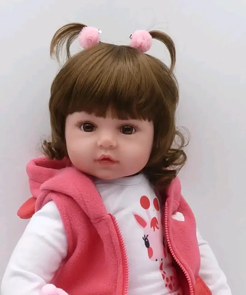 Muñeca bebé realista con accesorios - 5