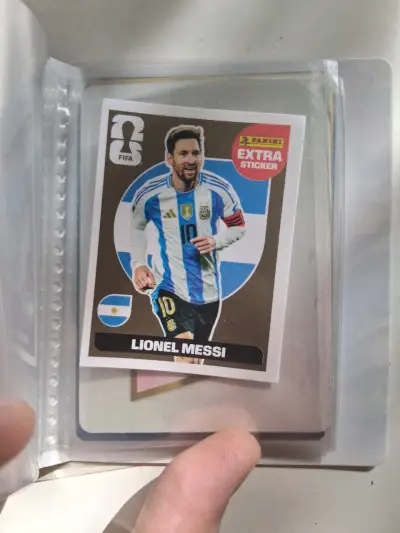 Lámina Extra  Gold Panini Lionel Messi FIFA - miniatura 1